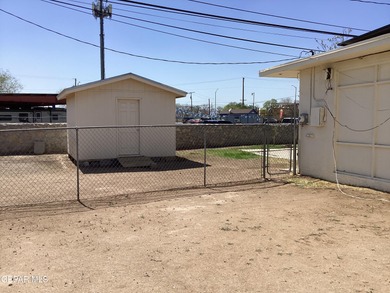 Great Location right off Alameda and Yarbrough. 3 bedroom/2 bath