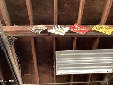 Great Location right off Alameda and Yarbrough. 3 bedroom/2 bath