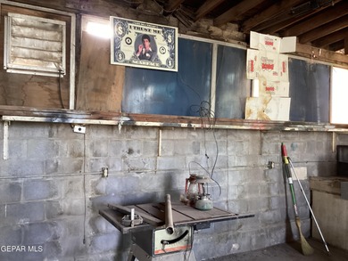 Great Location right off Alameda and Yarbrough. 3 bedroom/2 bath