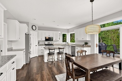 Welcome to 3372 Wood Duck Drive - a home that doesn't just sit - photo 8