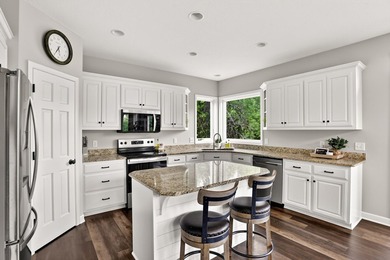 Welcome to 3372 Wood Duck Drive - a home that doesn't just sit - photo 9