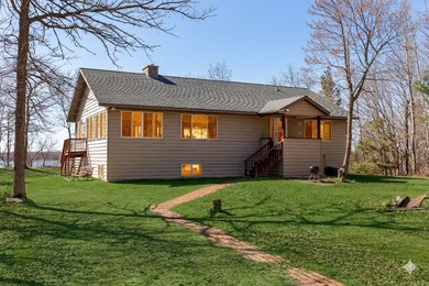 Discover your perfect lakeside retreat on stunning Boy Lake, one - photo 4