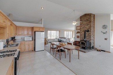 Discover your perfect lakeside retreat on stunning Boy Lake, one - photo 5