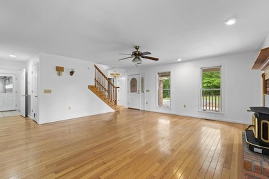Welcome to 177 Shangri La Drive, a private mountain retreat - photo 11