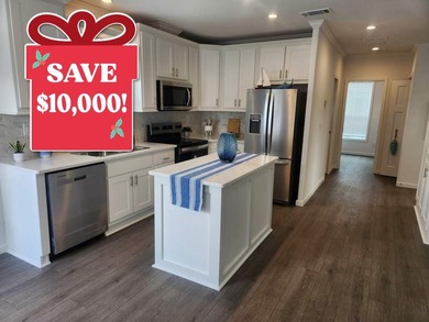 (private lake, pond, creek) Home For Sale in St. Petersburg Florida