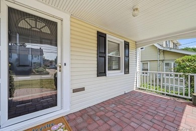 Welcome home to this classic 3-bedroom, 1.5 bathroom Colonial - photo 3