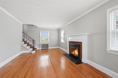 Welcome home to this classic 3-bedroom, 1.5 bathroom Colonial - photo 7