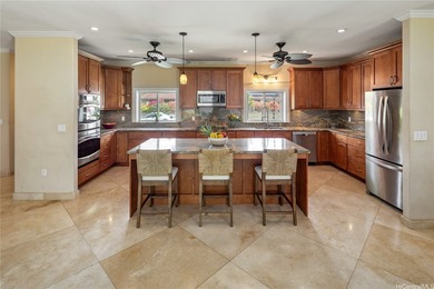 Fully remodeled in 2013, this elegant beachside home on Namala - photo 4