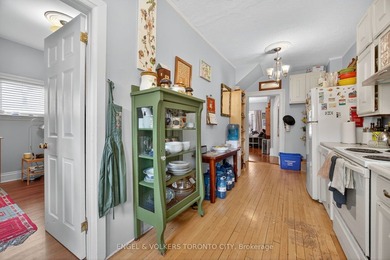 Attention investors and First time Buyers: this well-maintained - photo 9