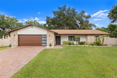 Lake Tohopekaliga Home For Sale in Kissimmee Florida