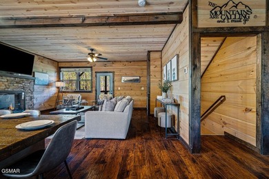 TOTAL SMOKY MOUNTAIN EXPERIENCE! Pine Top Escape is a stunning - photo 12