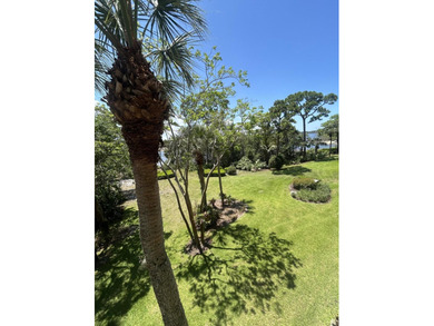 Welcome to this beautifully remodeled and impeccably maintained - photo 14