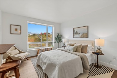 Overlooking Munjoy Hill's Fields aEUR* Contemporary Unit at 218