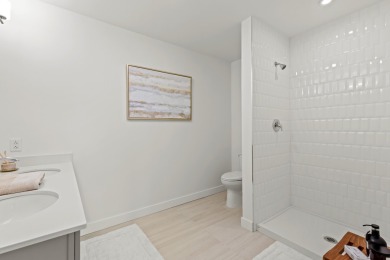 Overlooking Munjoy Hill's Fields aEUR* Contemporary Unit at 218