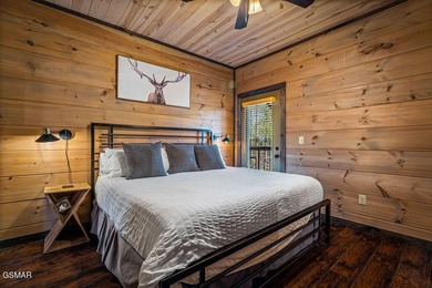 TOTAL SMOKY MOUNTAIN EXPERIENCE! Pine Top Escape is a stunning - photo 34