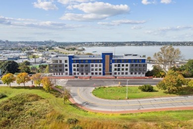 Overlooking Munjoy Hill's Fields aEUR* Contemporary Unit at 218