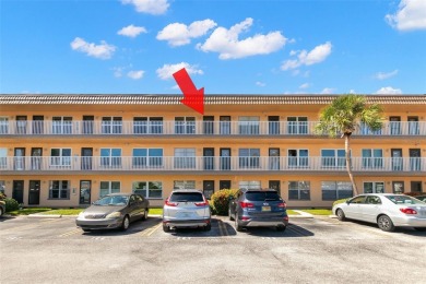 Lake Condo Sale Pending in Kenneth City, Florida