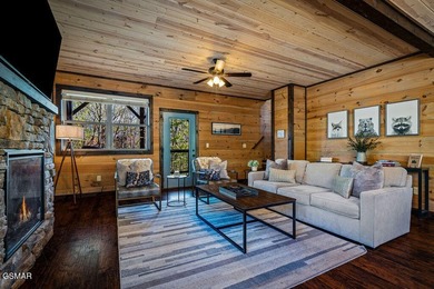 TOTAL SMOKY MOUNTAIN EXPERIENCE! Pine Top Escape is a stunning - photo 42