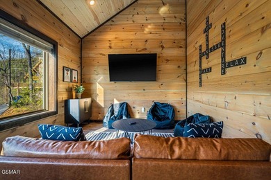 TOTAL SMOKY MOUNTAIN EXPERIENCE! Pine Top Escape is a stunning - photo 44