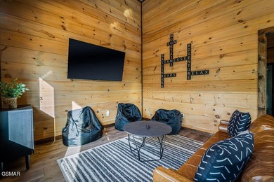 TOTAL SMOKY MOUNTAIN EXPERIENCE! Pine Top Escape is a stunning - photo 45