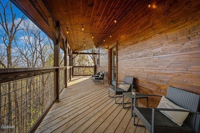TOTAL SMOKY MOUNTAIN EXPERIENCE! Pine Top Escape is a stunning - photo 57