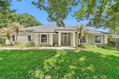 Mira Lago Lake Home For Sale in Clermont Florida