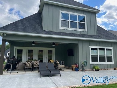 Stunning 4BR/3.5BA home with high-end finishes throughout! Open - photo 6