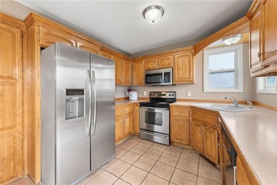 Motivated Sellers! Welcome home to a lifestyle that blends - photo 4