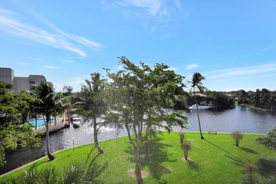 FULLY REIMAGINED 2-bed, 2-bath condo in the best location of - photo 1
