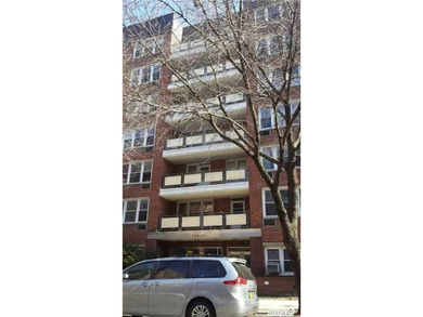 Large sunny south facing coop apartment in heart of Downtown - photo 12
