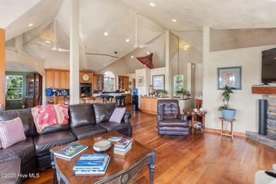 A rare opportunity to own a distinguished waterfront estate on - photo 15
