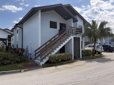 St. Lucie River Condo Sale Pending in Stuart Florida