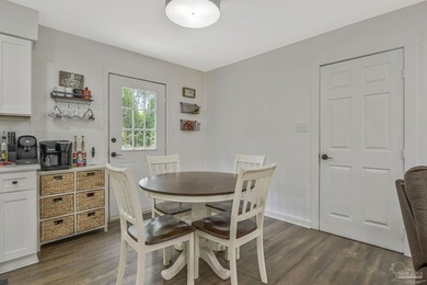Welcome to this beautifully updated 3-bedroom, 2-bathroom home - photo 22