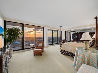 Visit a True Penthouse in a fabulous building, with the most - photo 22