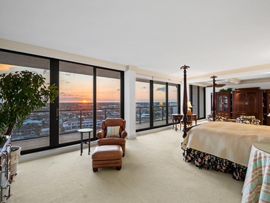 Visit a True Penthouse in a fabulous building, with the most - photo 24