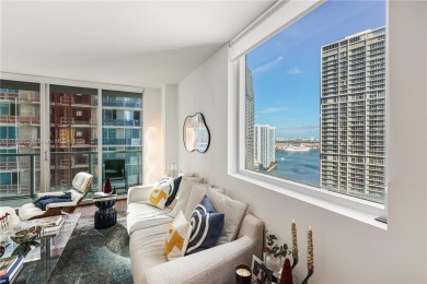 Beautiful corner unit at 500 Brickell, offering 2 bedrooms, 2
