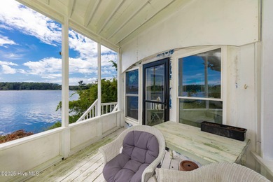 A rare opportunity to own a distinguished waterfront estate on - photo 28
