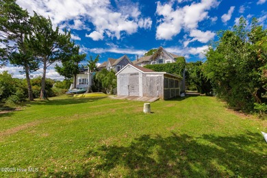 A rare opportunity to own a distinguished waterfront estate on - photo 31