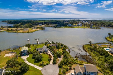 A rare opportunity to own a distinguished waterfront estate on - photo 36