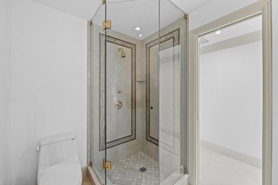 Visit a True Penthouse in a fabulous building, with the most - photo 44