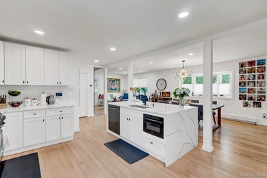 Welcome to this beautiful, renovated 4-bedroom, 2-bath home - photo 9