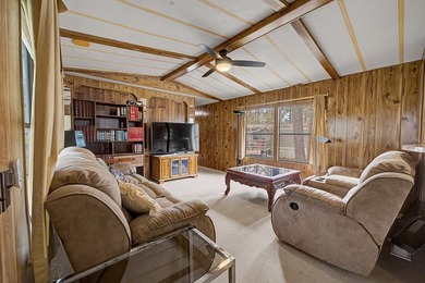 Whether you're searching for a weekend lake camp or a full-time - photo 7