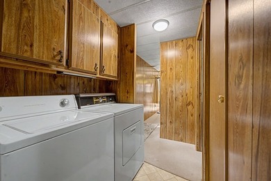 Whether you're searching for a weekend lake camp or a full-time - photo 8