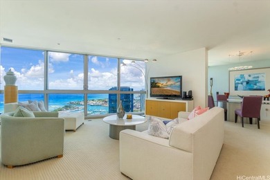 Jewel in the Sky! Modern, luxurious penthouse living with - photo 2