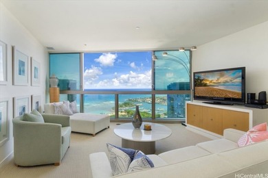Jewel in the Sky! Modern, luxurious penthouse living with - photo 3