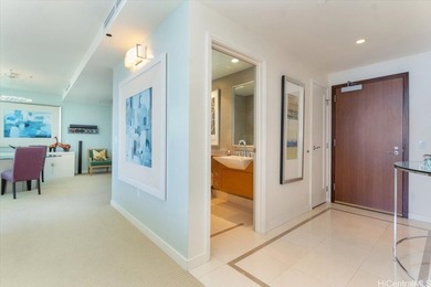 Jewel in the Sky! Modern, luxurious penthouse living with - photo 6