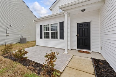Welcome to this beautifully maintained home offering a - photo 3