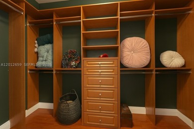 Welcome to this beautiful 2-bedroom, 2-bath condo in Toscano - photo 4