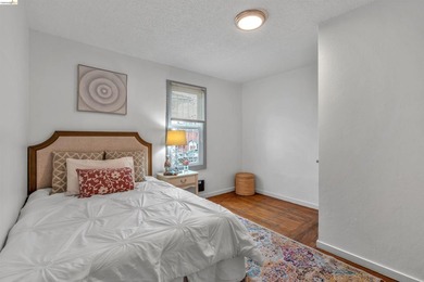 Welcome home! This adorable 2-bedroom, 1-bathroom house has been - photo 13