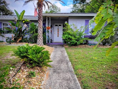 Under contract-accepting backup offers. Wow! Major price - photo 4